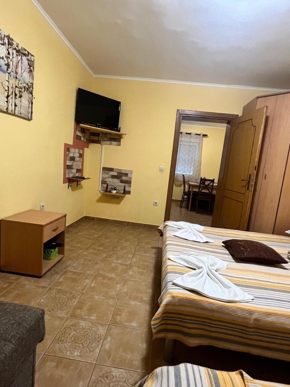 Apartments Brnjada Sutomore Cameră foto