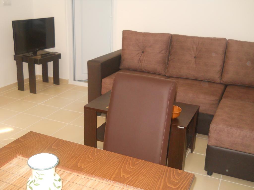 Apartments Brnjada Sutomore Cameră foto