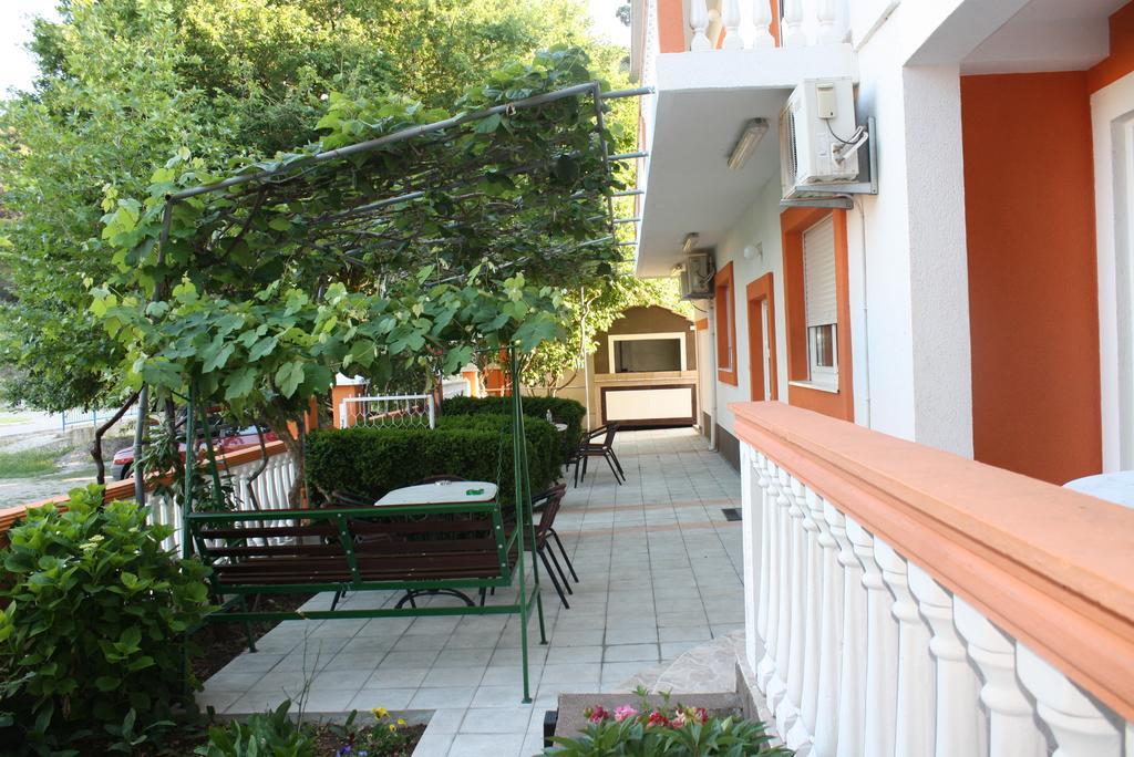 Apartments Brnjada Sutomore Exterior foto